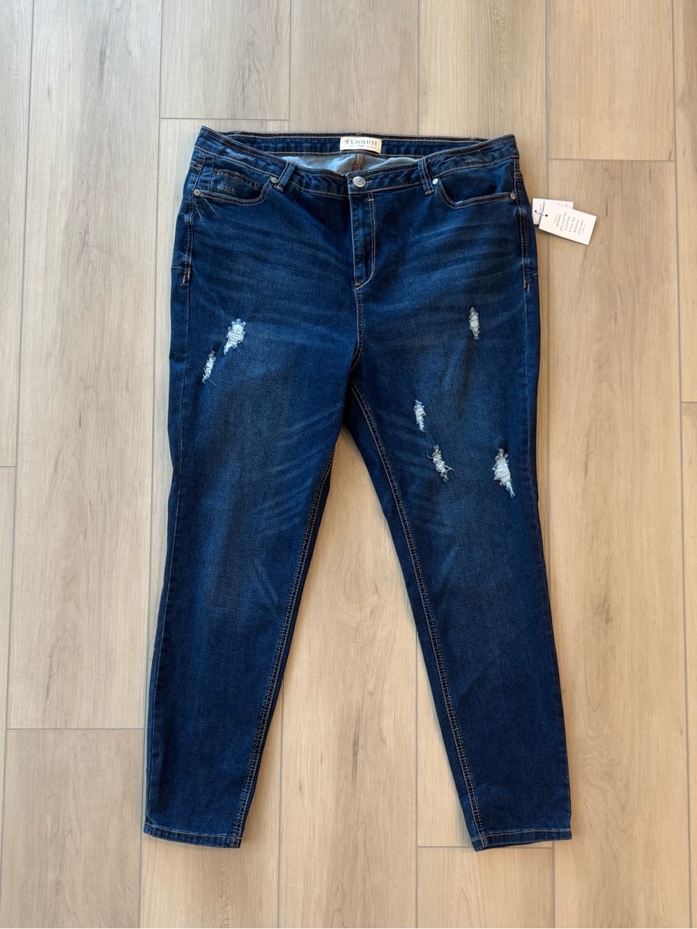 ELOQUII Women's Plus Size 20 Dark Wash Distressed Skinny Stretch Jeans - NWT